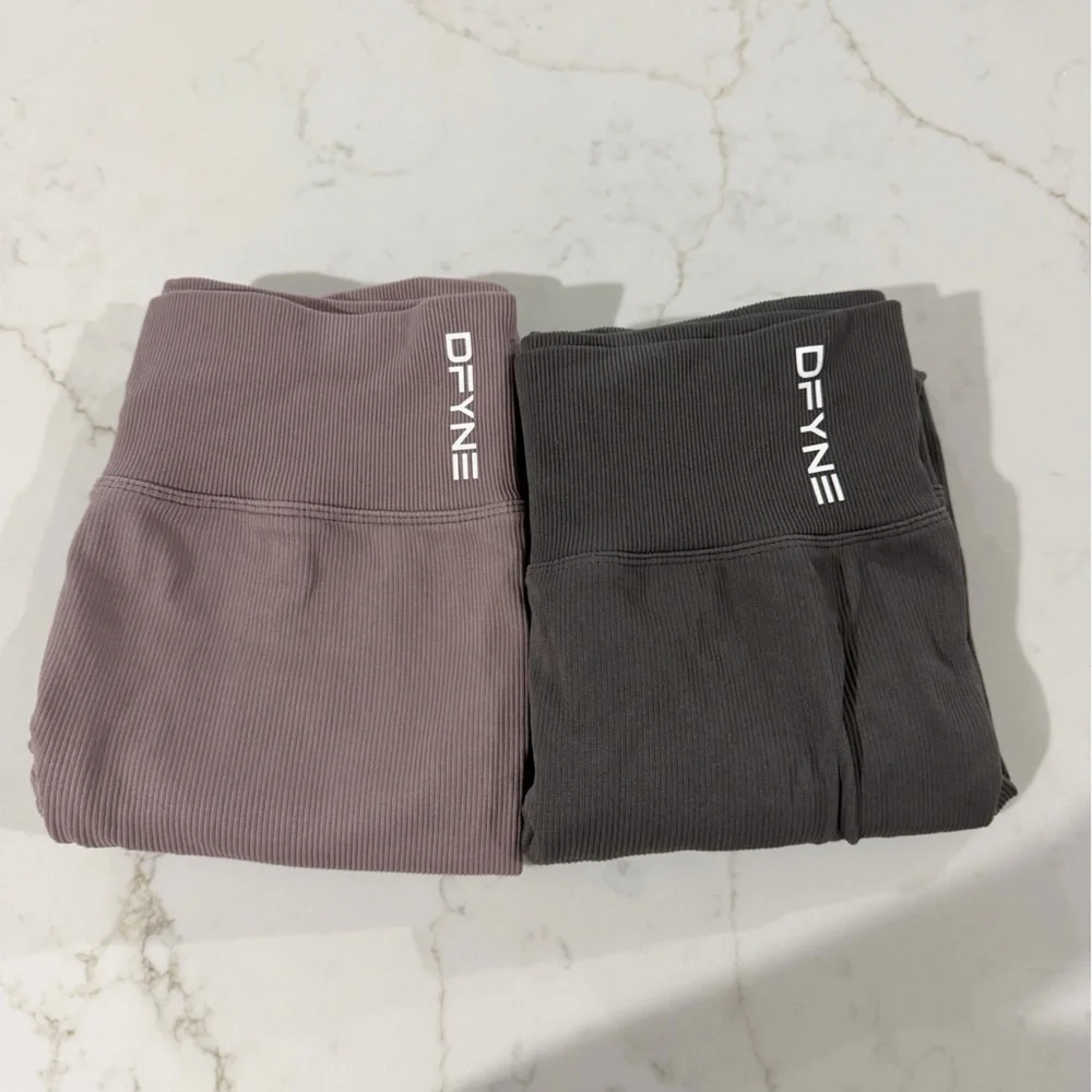 DFYNE Women’s Ribbed High-Waist Leggings - Mauve and Charcoal - Picture 3 of 7